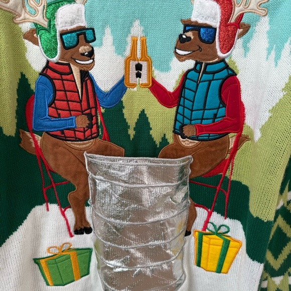 Blizzard Bay Ugly Christmas Sweater Reindeer Beer Keg Crew Neck Multi Sz M - Picture 3 of 9
